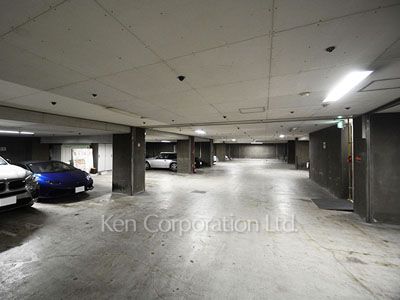 Parking Lot