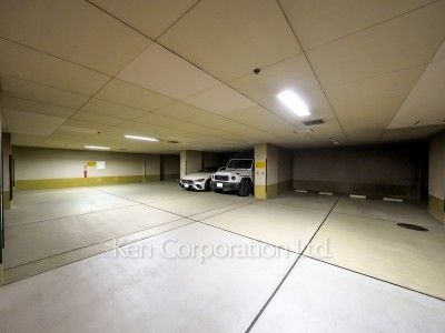  Parking Lot