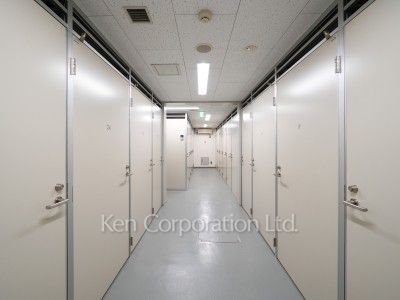Trunk room