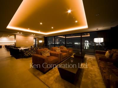 Sky View Lounge