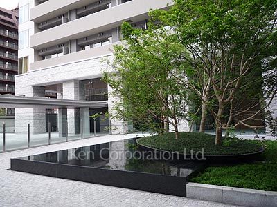 Courtyard/Greenery