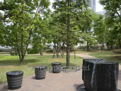 Courtyard/Greenery