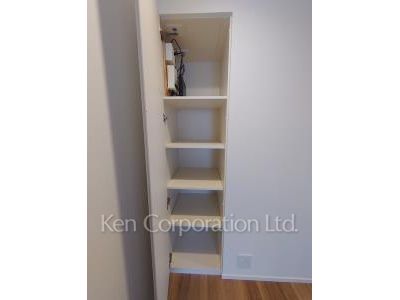 Closet ※Photo of the same layout on 3 floor. Decoration and fixture may differ.