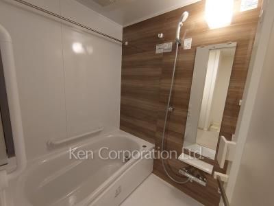 Bath ※Photo of the same layout on 3 floor. Decoration and fixture may differ.