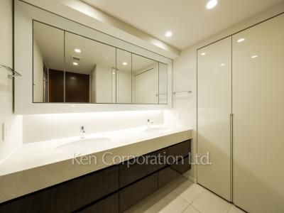 Powder Room