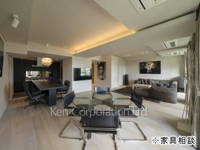Living-Dining ※Furniture consultation ※Photo of the same layout on 5 floor. Decoration and fixture may differ.