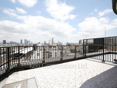Roof Balcony
