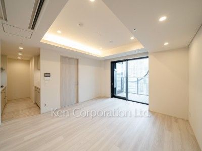 Living-Dining ※Photo of the same layout on 10 floor. Decoration and fixture may differ.