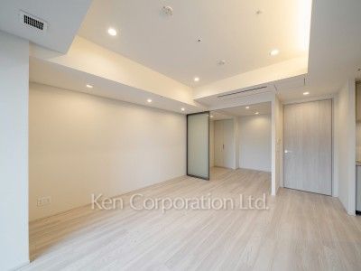 Living-Dining ※Photo of the same layout on 10 floor. Decoration and fixture may differ.