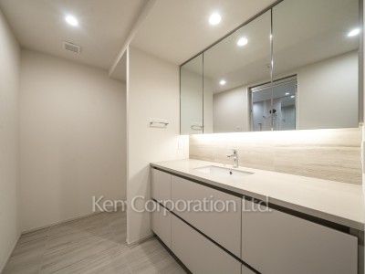 ※Photo of the same layout on 10 floor. Decoration and fixture may differ.