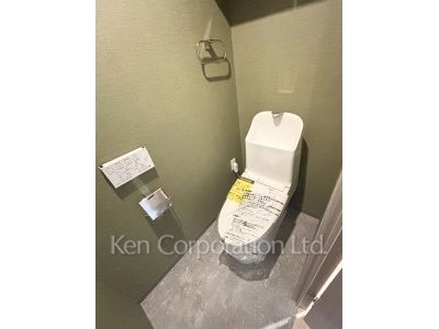 Lavatory ※Photo of the same layout on 3 floor. Decoration and fixture may differ.