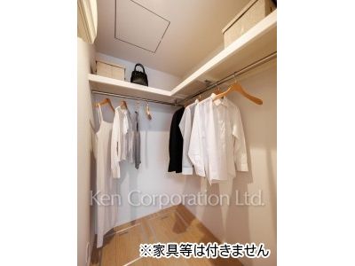 Walk-In Closet  ※Unfurnished