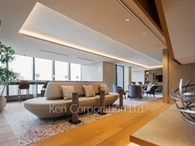 SKY LOUNGE