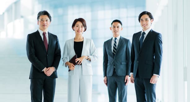 image : Support by specialists in lease evaluation 